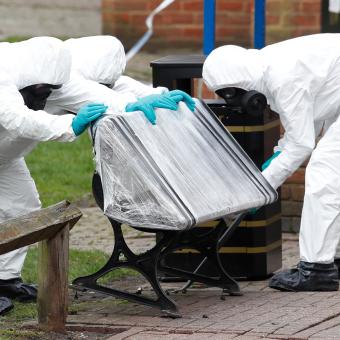 Jed místo voňavky a pohádka o katedrále. Útok ruských travičů Skripal přežil, pak zmizel