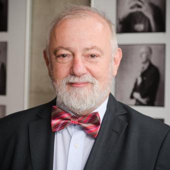 Kmoníček: Na obranu země potřebujeme peníze. To nejvíc, co pro to můžeme udělat, je zlevnit energie