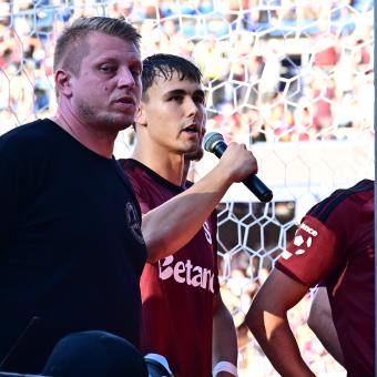 Jurásek není v jednoduché pozici, ale o jeho budoucnosti rozhodnou výkony na hřišti, říká Horváth
