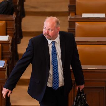 Ministr Tejc v kauze zneužívaných chlapců podá stížnost. Soudkyně si za podmínkou stojí