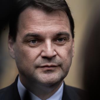 Napálený Macinka? Dostali ho, kam potřebovali. Je to katastrofální selhání systému, říká novinář