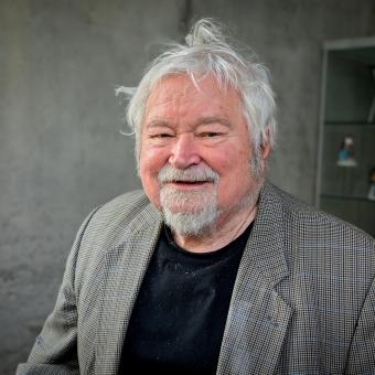 Pithart: Ubývá demokracie i kvůli technologiím. Koukáme na obrázky, proto máme dojmy a chybí pojmy