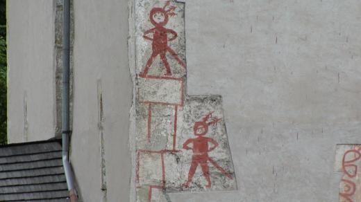 Tajemné ornamenty na kostele Nejsvětější trojice v Klášterci nad Orlicí
