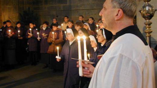 Bohoslužba s žehnáním svící při Svátku Uvedení Páně do chrámu