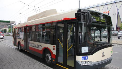 Trolejbus ŠKODA 26Tr Solaris, určený pro města Jihlava a Teplice (zkušební provoz v Plzni)