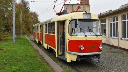 Zrenovovaná unikátní tramvaj s označením K2 z roku 1977