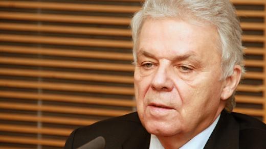 Vládní zmocněnec za ČR pro zřízení Kontrolního úřadu Galileo v Praze Karel Dobeš