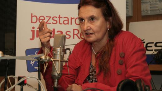 Eva Holubová