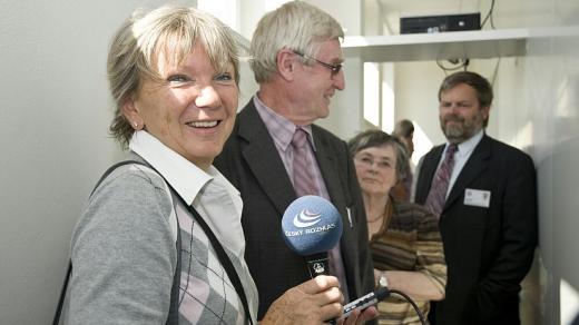 Marta Růžičková natáčela při slavnostním otevření Neurologické kliniky hradecké nemocnice