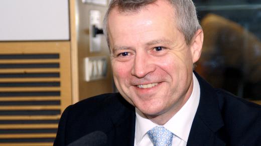 Velvyslanec Petr Kolář tvrdí, že raději nic neplánuje