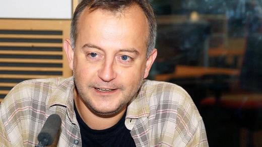 Herec Jakub Špalek pozval posluchače k návštěvě představení divadelního spolku Kašpar
