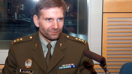 Jan Kozler před vysíláním Hosta Radiožurnálu