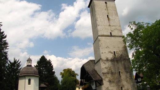 Kaplička byla postavena na památku původního kostela, v němž byla poprvé zahrána Tichá noc