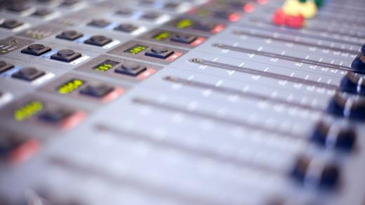 Studio Radia Wave