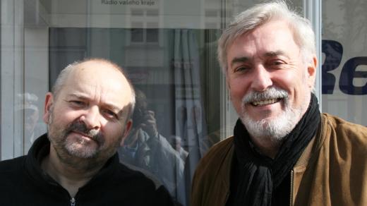 Písničkář Jan Burian a moderátor Jan Rosák