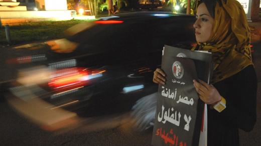 Kampaň vrcholí, štáby obou kandidátů se snaží oslovit nerozhodnuté Egypťany