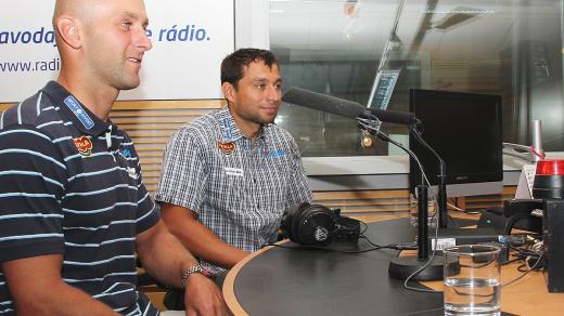 Jaroslav Volf a Ondřej Štěpánek přijali pozvání do studia Radiožurnálu