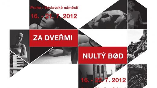 Za dveřmi / Nultý bod 2012