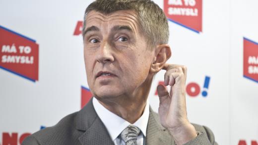 Andrej Babiš se na ustavujícím sněmu stal předsedou politického hnutí ANO 2011