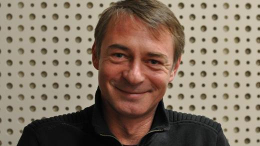 herec Jiří Dvořák ve studiu Reginy