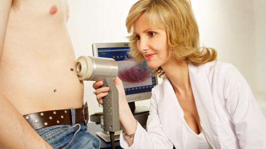 Vyšetření na zjištění melanomu - Monika Arenbergerová