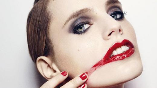 Anna Calvi   