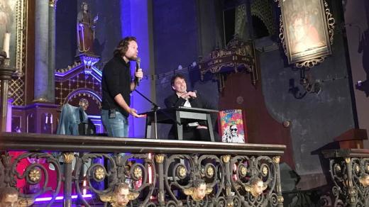 Richard Krajčo a Jaromír Jágr odhalili v kostele v Chotěvicích restaurovaný obraz Křížové cesty