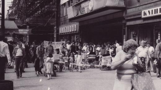 Demonstrace Pražských matek za pravdivé informace o stavu životního prostředí, léto 1989