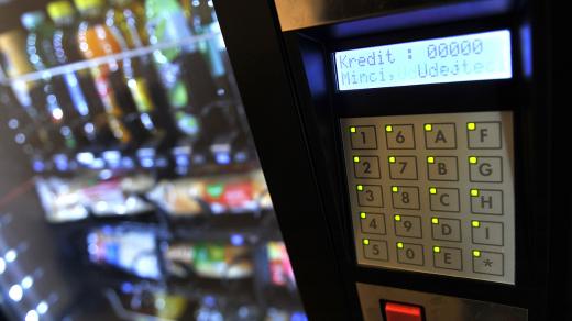 Prodejní automat, automat na jídlo