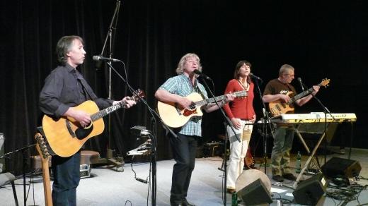 Žalman vystoupil společně s kapelou ve Studiovém sále Českého rozhlasu České Budějovice