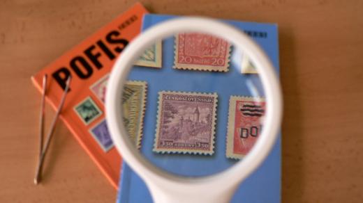 Pomůcky filatelistů