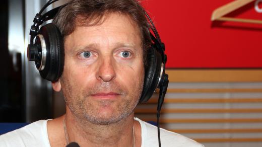 Jak se mu hraje ve Snu noci svatojánské? I na to odpověděl David Prachař