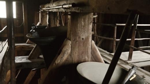 Obrácené zvony sv. Jiří, sv. Václav a sv. Jan Křtitel