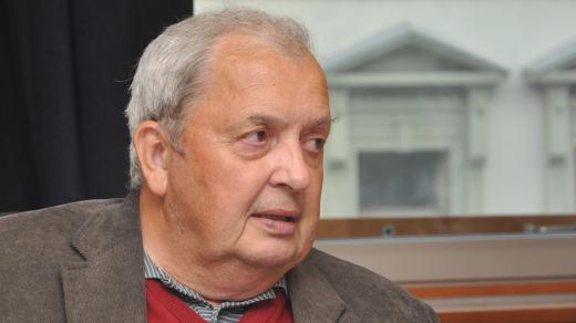 Prof. Luboš Petruželka