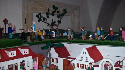 Figurek je 444