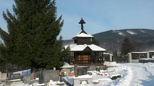 Hřbitov s kapličkou v Pražmě na Frýdecko-Místecku