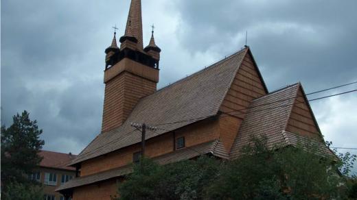 Kostel má nepřehlédnutelnou siluetu