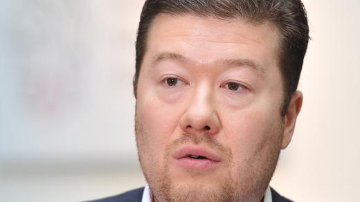 Tomio Okamura