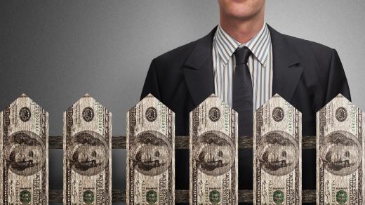 Majetek nejbohatších lidí světa, kteří tvoří 1 % světové populace, překročí do roku 2016 celkové jmění zbývajících 99 % obyvatel planety