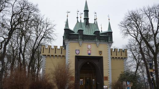Podoba bludiště má evokovat někdejší vyšehradskou branskou věž Špička