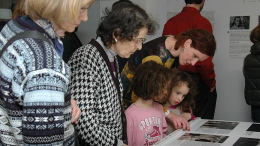 Výstava "Zmařené naděje.  Poválečné Československo jako křižovatka židovských osudů" v Galerii Roberta Guttmanna