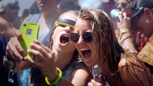 Letošní letní festivaly nabízí hodně Wave friendly line-upy, uvidíte Björk, St. Vincent, Young Fathers, Swans, Run The Jewels a spoustu dalších (ilustrační foto)