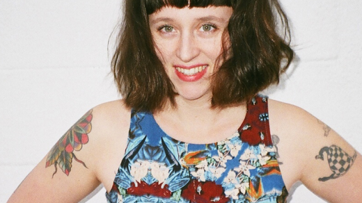 Waxahatchee si neklade velké cíle, texty na desce jsou vesměs introspektivně laděné a nemají ambici ostře komentovat společnost