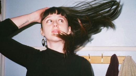 Obyčejnost, která Waxahatchee dostala na vrchol indierockové scény, může být stejně tak darem jako prokletím