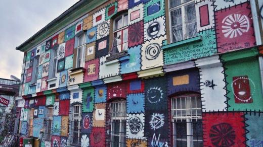 Metelkovo město před dvaceti lety vyrostlo v centru slovinské Lublaně