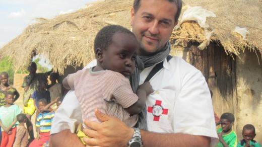 Lékař Rastislav Maďar v africké vesnici Chinkali