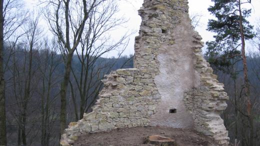 Opravené zdivo jihovýchodní části hradního paláce