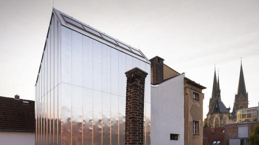 Přístavba ve Vysokém Mýtu, architekti Martin Prokš a Marek Přikryl