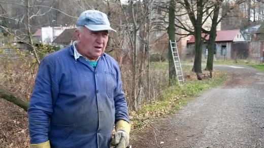 Karel Sýkor z Proskovic pomáhá úřadu s péči o cyklostezku