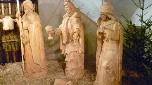 Kamenický betlém, trojice králů